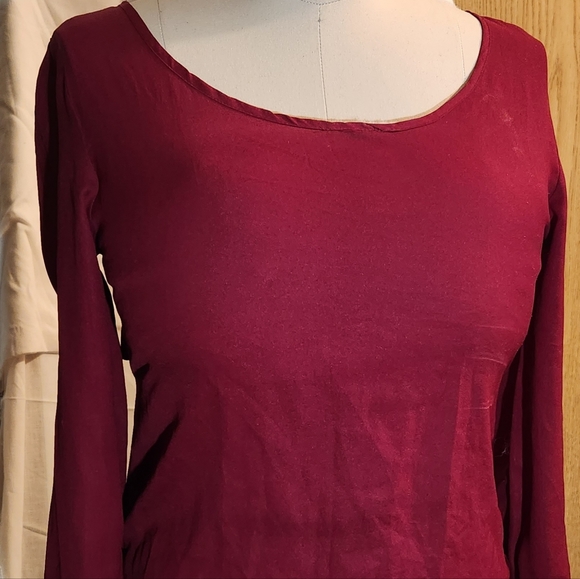 Charlotte Russe cut out back top - Picture 5 of 5